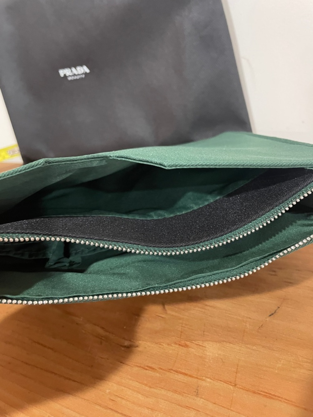 π PRADA Green Toiletry Pouch with Black Dust Bag - Picture 6 of 10